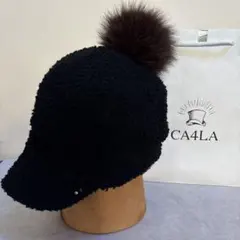 CA4LA 黒 キャスケット フォックスファーポンポン付き　裏地、サイズ調整付き
