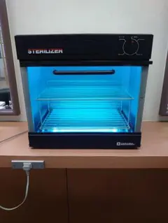 タカラ/STERILIZER。紫外線消毒器。