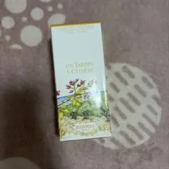 Al Wataniah Garden of Eden 香水 100ml - メルカリ