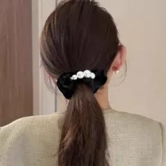 ブラック　パールヘアアクセサリー　シュシュ