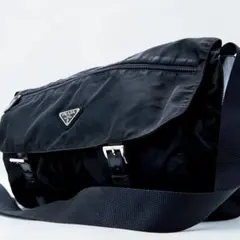 PRADA メッセンジャーバッグ ショルダーバッグ ナイロン ブラック A4収納