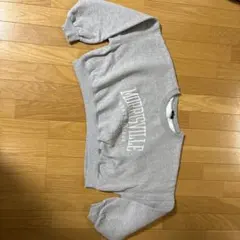 グレー クルーネック トレーナー