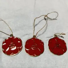 シャネル　レッドエナメル花型チャーム 3個セットで最安値！！早いもの勝ち！