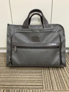 TUMI ビジネスバッグ　中古品のサムネイル