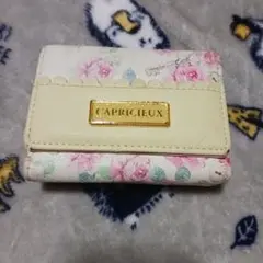 CAPRICIEUX 三つ折り財布 花柄のサムネイル