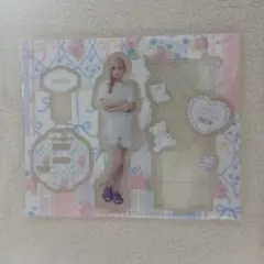 ILLIT イロハ SWEET C♡ZY TIME　1番くじ　C賞 アクスタ