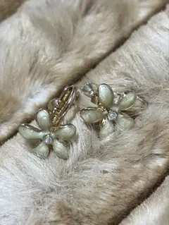 Item thumbnail for item 4282d477-18f4-408c-8946-e10028042fa7