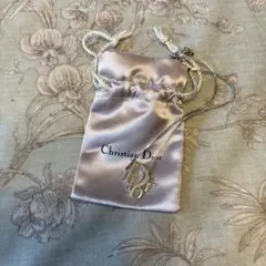 Diorのネックレス
