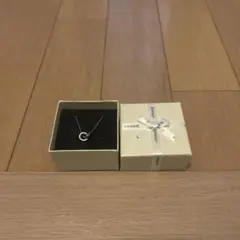 シルバー スワール型 ペンダント ネックレス