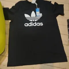 adidas ロゴ Tシャツ 黒