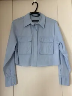 ZARA ストライプクロップドシャツ　青