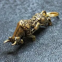 真鍮　チャーム　バッファロー　闘牛　キーホルダー　アクセサリー　二重カン付