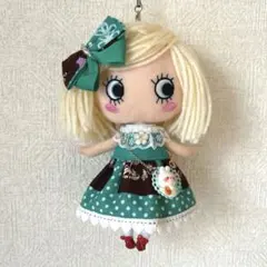 No.32ハッピードール・イルメール・イーマリーのお洋服とヘアピンとポシェット