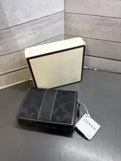 COACH 折り財布
