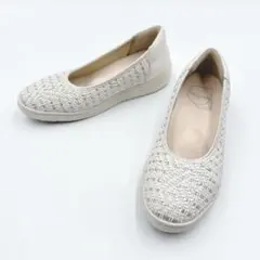 Item thumbnail for item 4c7fa350-b970-47f2-9ab5-246cd84db381