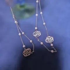 キラキラ薔薇とパールロングネックレス