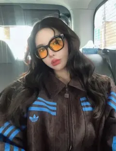 アディダスオリジナルス