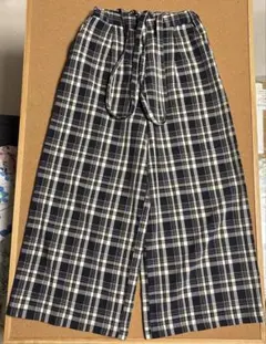 a.v.v. 150 パンツ