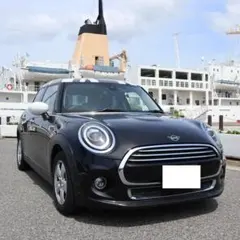 ★令和2年式★MINI F55 5ドア・クーパー（ブラック）乗って帰れます★のサムネイル