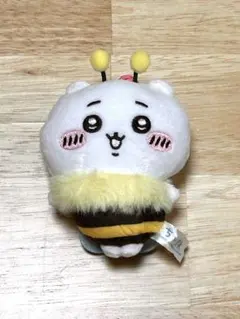 セブンイレブン　ちいかわ　ハチさんぬいぐるみ