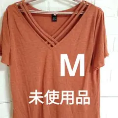 オレンジ クロスデザイン Tシャツ M　胸元　お洒落　未使用品