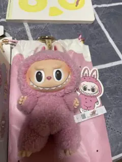 ラブブ Exciting Macaron ライチベリー labubu 正規品 ラブブ labubu Exciting Macaron ライチベリー - メルカリ