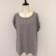 lelis フレンチスリーブカットソーM〜L 夏　身幅ゆったりミセスシニア婦人服