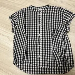 美品⭐︎アーバンリサーチ　チェックノーカラーブラウス　120センチ