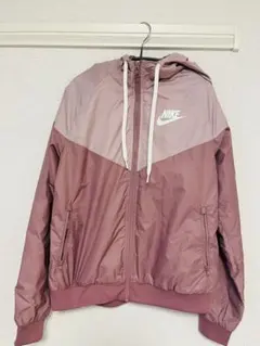 NIKE ウィンドブレーカー　ピンク