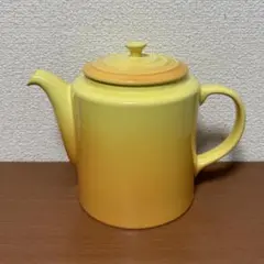 LE CREUSET Grand Teapot