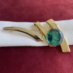 【33】緑のレトロガラス　ゴールドブローチ　ヴィンテージ　レトロ