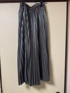 ラメ入り プリーツロングスカート グレー　ジーナシス