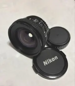 Nikon AF NIKKOR 20mm F2.8 D 単焦点レンズのサムネイル