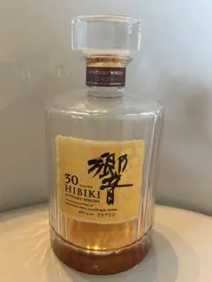 【最終値下げ価格】 響30年 700ml 空瓶 未洗浄 【HIBIKI】 最終値下げ価格】 響30年 700ml 空瓶 未洗浄 【HIBIKI】 2025年