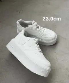 ‼️人気インスタグラマー着用‼️ 厚底 スニーカー ホワイトzara クロム