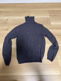 ユニクロ　ウール ダークグレー タートルネックセーターLサイズ