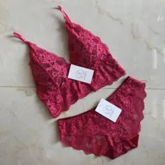 Item thumbnail for item 4b800f4d-7dc7-49ed-bfe5-6c2e8605f133