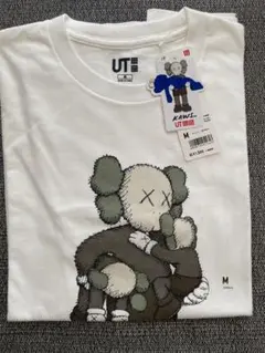 KAWS×UNIQLO コラボTシャツ UT カウズ　Ｍサイズ