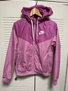 Nike ナイロンジャケット　s