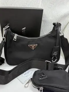 ナイロン ショルダーバッグ