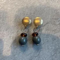 グレー ビーズ フープイヤリング