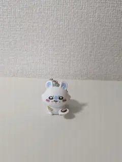 大人気！ちいかわ「たべものいっぱいマスコット3」 【モモンガ】
