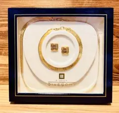 Item thumbnail for item 3649a664-de4f-44ba-9f15-dc8a357d7759