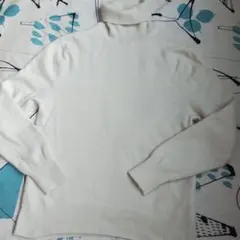 ⭕️激訳あり⭕️UNIQLO カシミヤ タートルネック セーター アイボリー傷汚