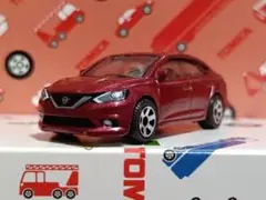 マッチボックス　Nissan Sentra