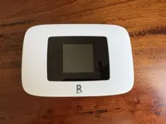 Rakuten WiFi Pocket Platinum ホワイト