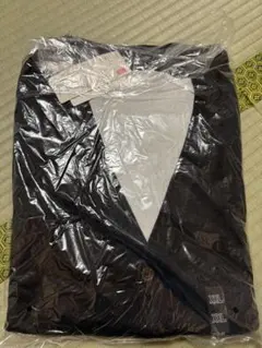 新品未使用　カシミヤ　ユニクロ　カーディガン　XXLのサムネイル