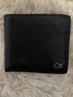 【美品】CK 黒 レザー 二つ折り財布