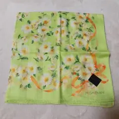 新品Yves Saint Laurent 花柄　ハンカチ　チーフ　マリーゴールド