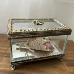 アンティーク調ガラスケース 小物入れ　猫脚